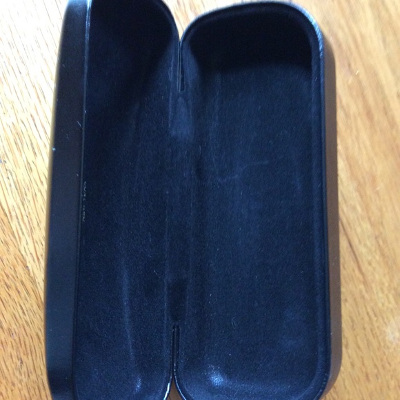 Coach Clamshell Glass Case - Picture 9 of 10